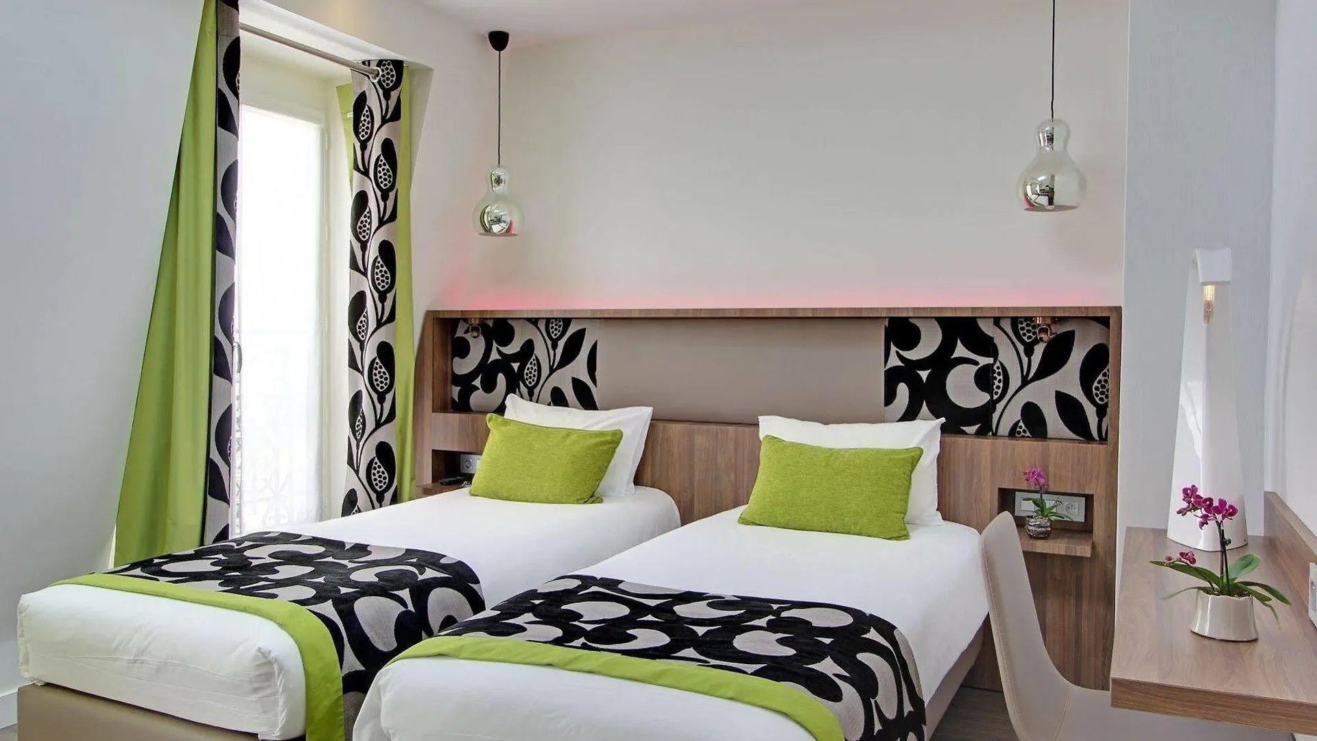 Hotel Alhambra Paris 3*,