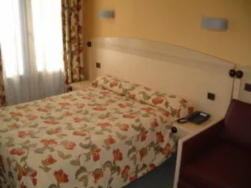 Hotel Alhambra Paris