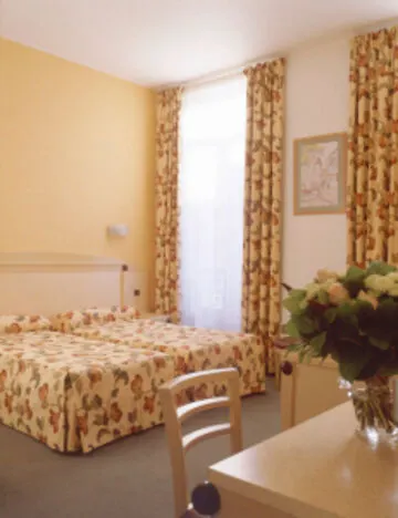 Hotel Alhambra Paris 3*,